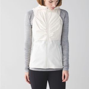 Lululemon Kanto Catch Me Vest, 6 ❄️